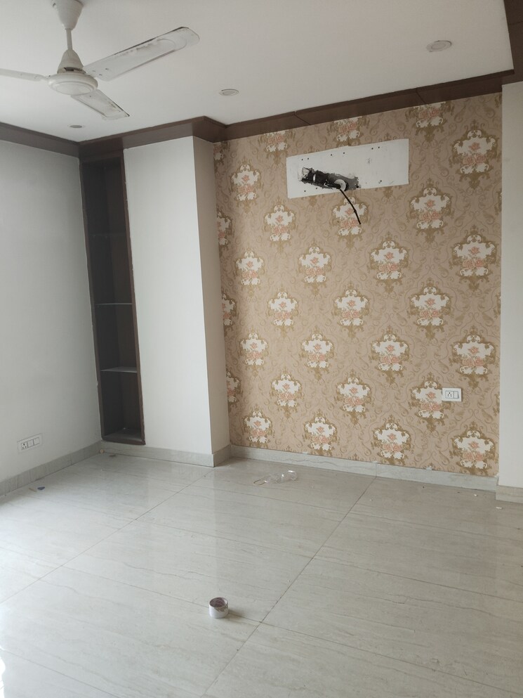 Room, sector 56 3.5 Bedroom 1450 Sq.Ft. Builder Floor In Sector 56 Gurgaon 8827782