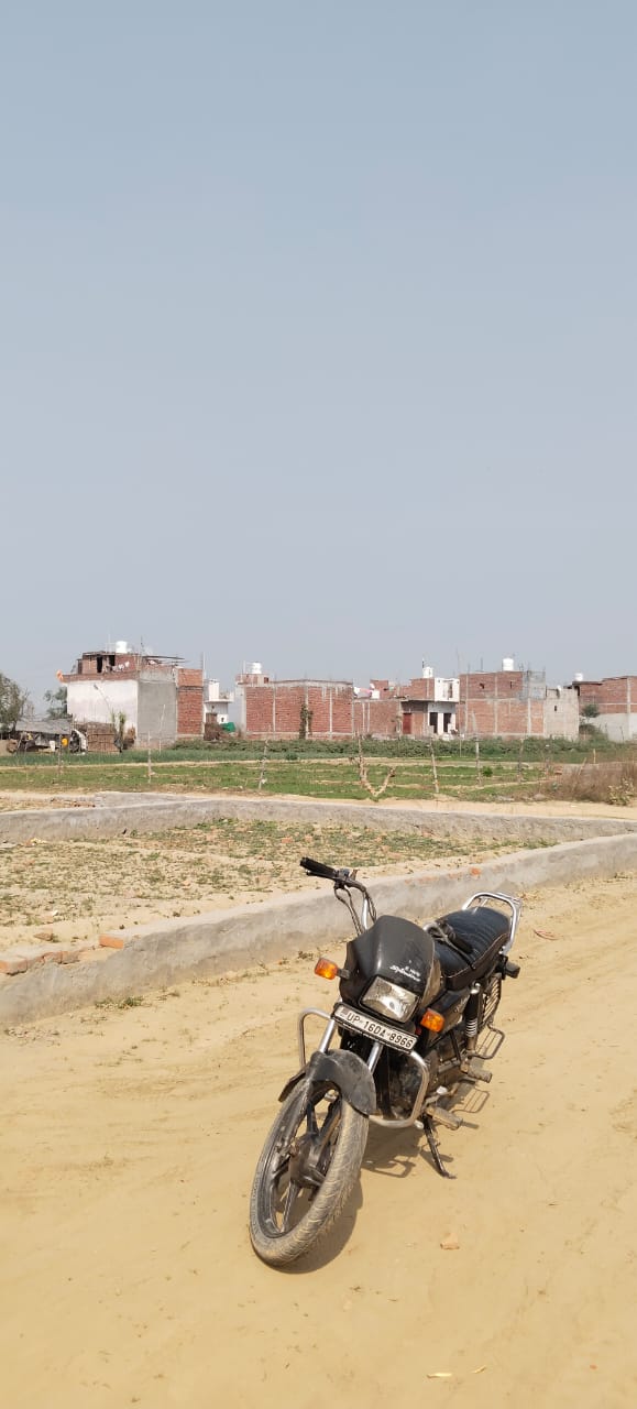 Plot For Sale in Prime Location In Jewar I
