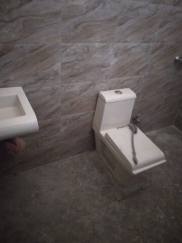 Bathroom in 3 BHK Builder Floor at Sector 55 – for Rent