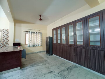 Room in 2 BHK Apartment at West Marredpally – for Rent