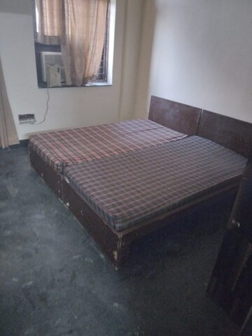 Bedroom in 3 BHK Builder Floor at Sector 55 – for Rent