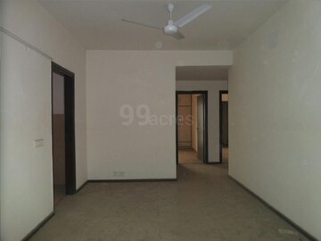 Room in 3 BHK Apartment at BPTP Park Grandeura, Sector 82 – for Sale