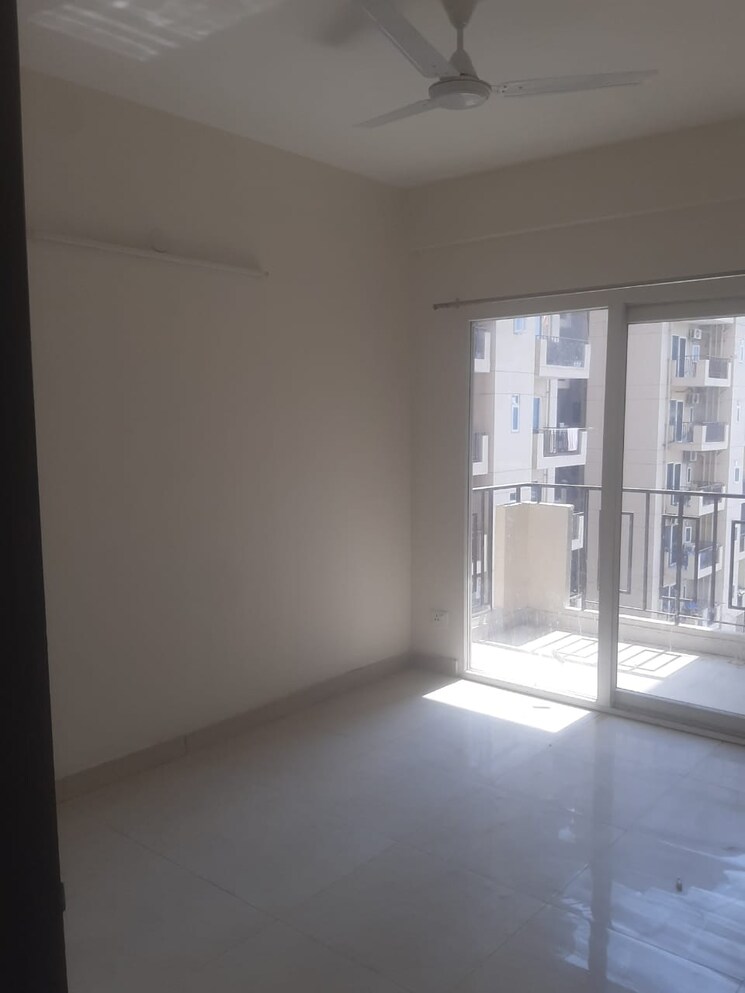 Room, signature-global-orchard-avenue 2 Bedroom 710 Sq.Ft. Apartment In Sector 93 Gurgaon 8827830