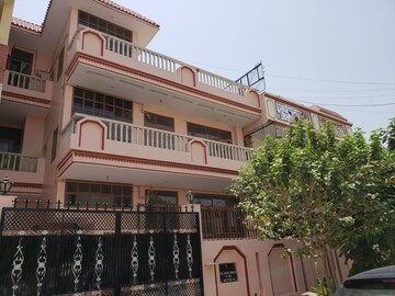 3 BHK Builder Floor For Rent in RWA Apartments Sector 51, Sector 51