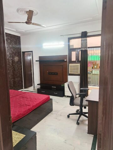 Master Bedroom in 3 BHK Builder Floor at Rajouri Garden – for Rent