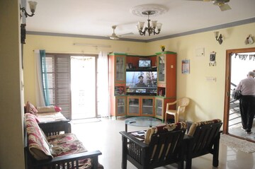 Living Room in 6+ BHK Independent House at Rt Nagar – for Sale