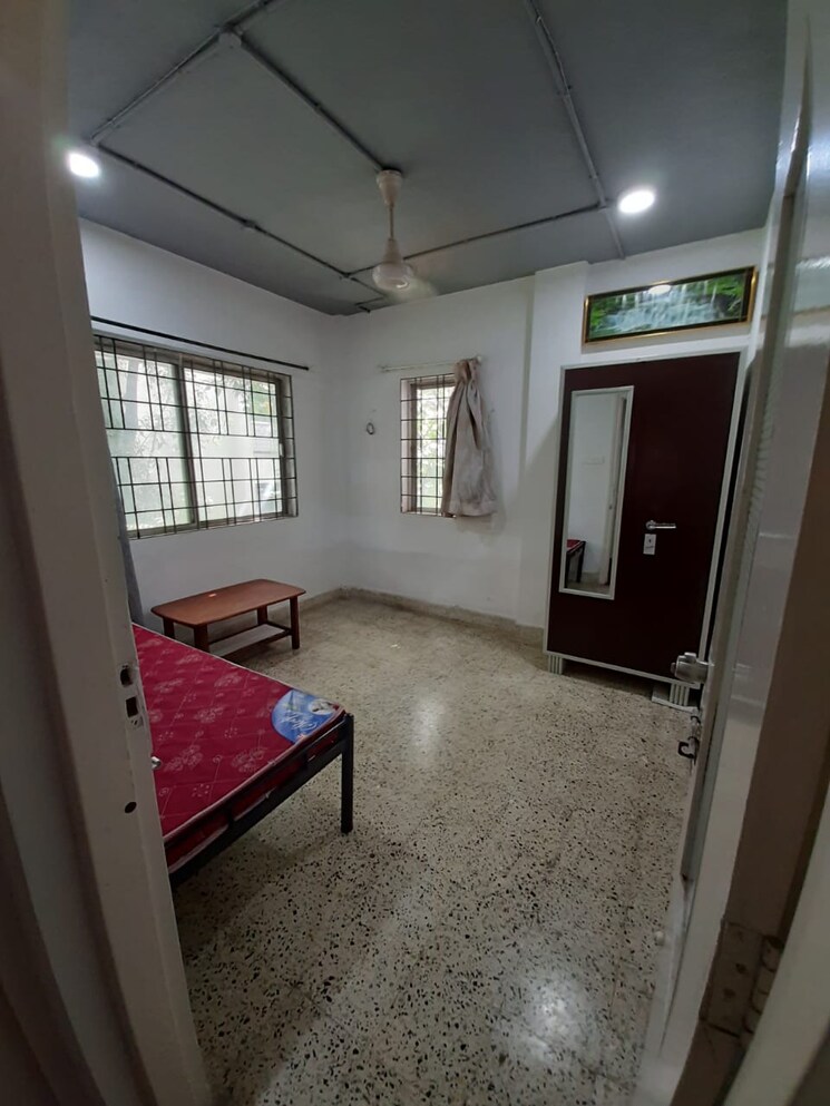 Room, nehru nagar 3 Bedroom 1500 Sq.Ft. Apartment In Nehru Nagar Pune 8827857