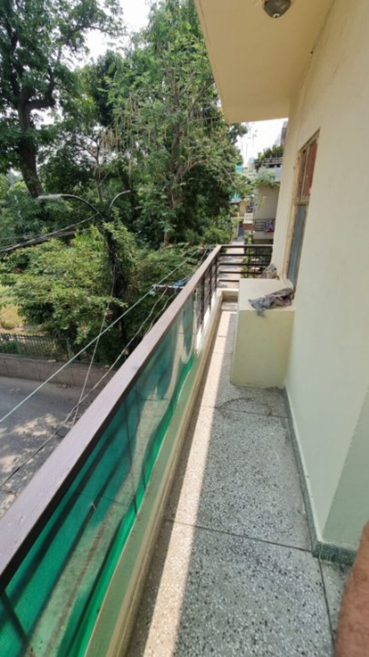 Balcony, paschim vihar 3 Bedroom 1200 Sq.Ft. Apartment In Paschim Vihar Delhi 8827780
