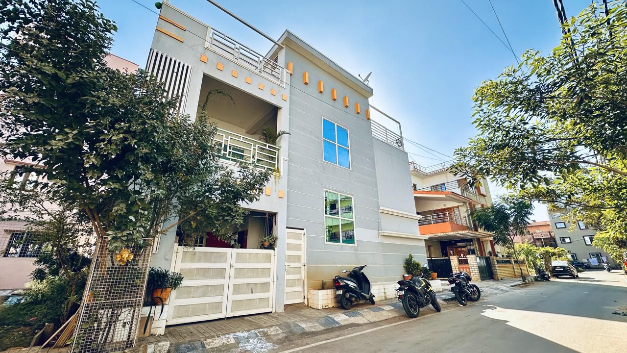 6+ BHK + Pooja Room Independent House For Sale in Yelahanka New Town