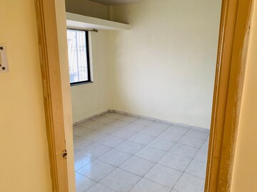 Room in 1 BHK Apartment at Rasta Peth – for Rent