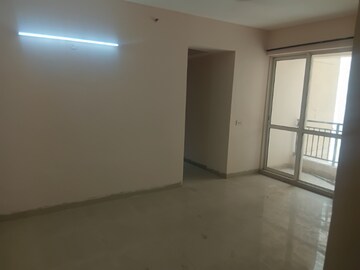 2 BHK Apartment For Rent in Jaypee Greens Kosmos, Sector 134