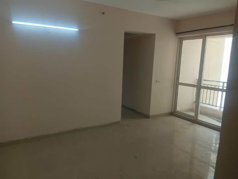 2 BHK Apartment For Rent in Jaypee Greens Kosmos