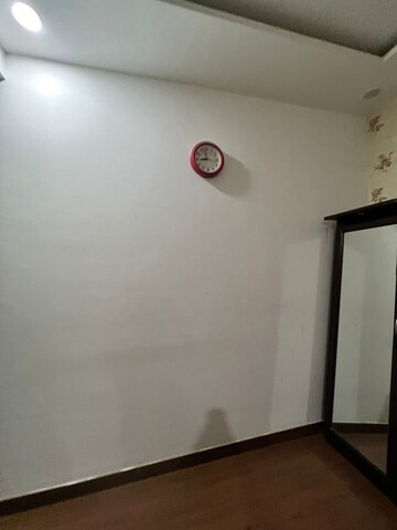 Room in 3 BHK Apartment at Mapsko Mount Ville, Sector 79 – for Rent