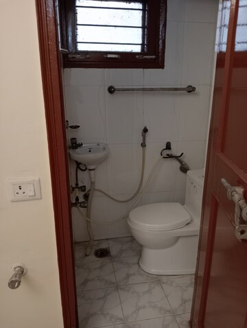 3 BHK Apartment For Rent in Lord Mahavira Apartment, Sector 29