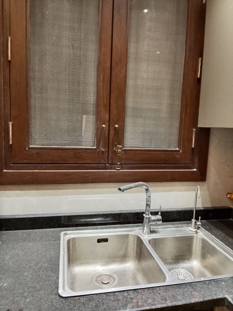 undefined, safdarjung development area 3 Bedroom 200 Sq.Yd. Builder Floor In Safdarjung Development Area Delhi 8827932