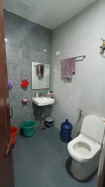 Master Bedroom in 1.5 BHK Builder Floor at Sector 23 – for Rent