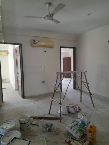 Bathroom in 2 BHK Builder Floor at Sector 23 – for Rent