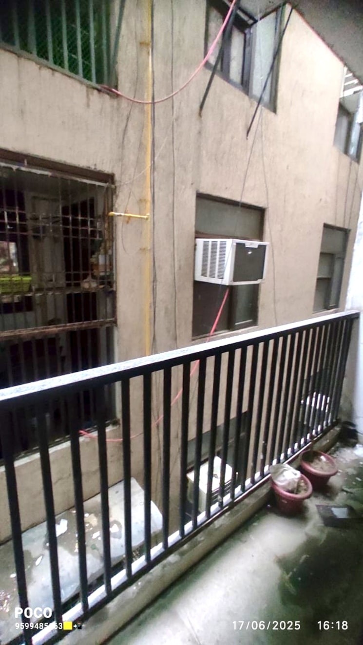 Balcony, mehrauli 1 Bedroom 500 Sq.Ft. Builder Floor In Mehrauli Delhi 8828088