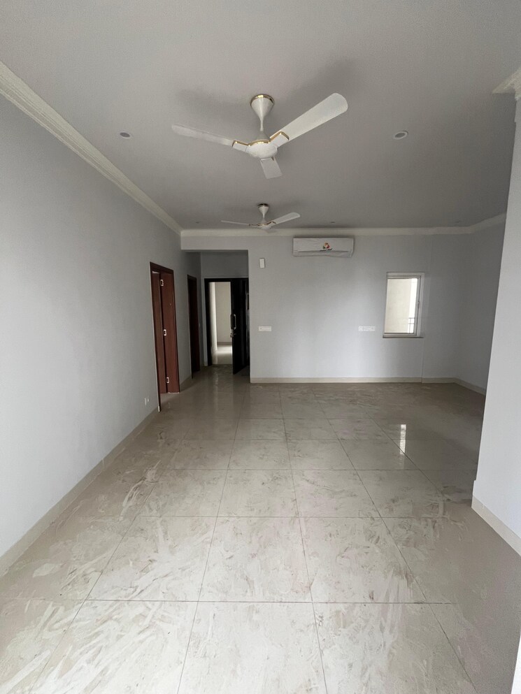 Room, central-park-lake-front-towers 3 Bedroom 1789 Sq.Ft. Apartment In Sohna Sector 33 Gurgaon 8828084