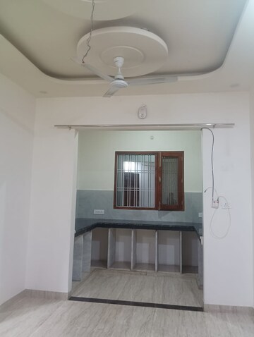 Kitchen in 2 BHK Villa at Gomti Nagar – for Rent
