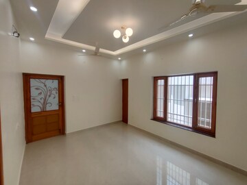 Room in 3.5 BHK Independent House at Sahastradhara Road – for Sale