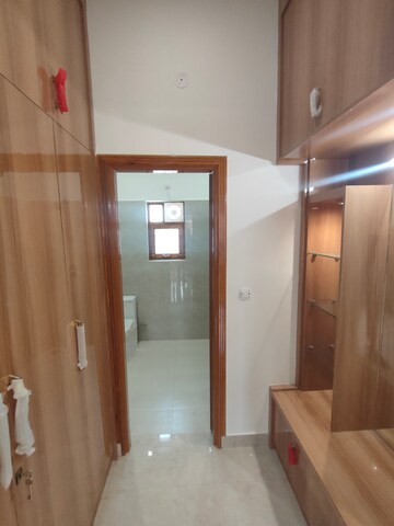 Room in 3.5 BHK Independent House at Sahastradhara Road – for Sale