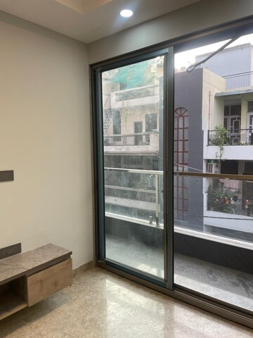Room in 2 BHK Builder Floor at Tagore Garden – for Rent