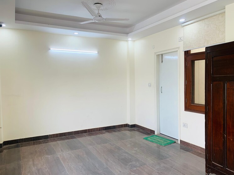 Room, maidan garhi 1 RK 300 Sq.Ft. Builder Floor In Maidan Garhi Delhi 8828105