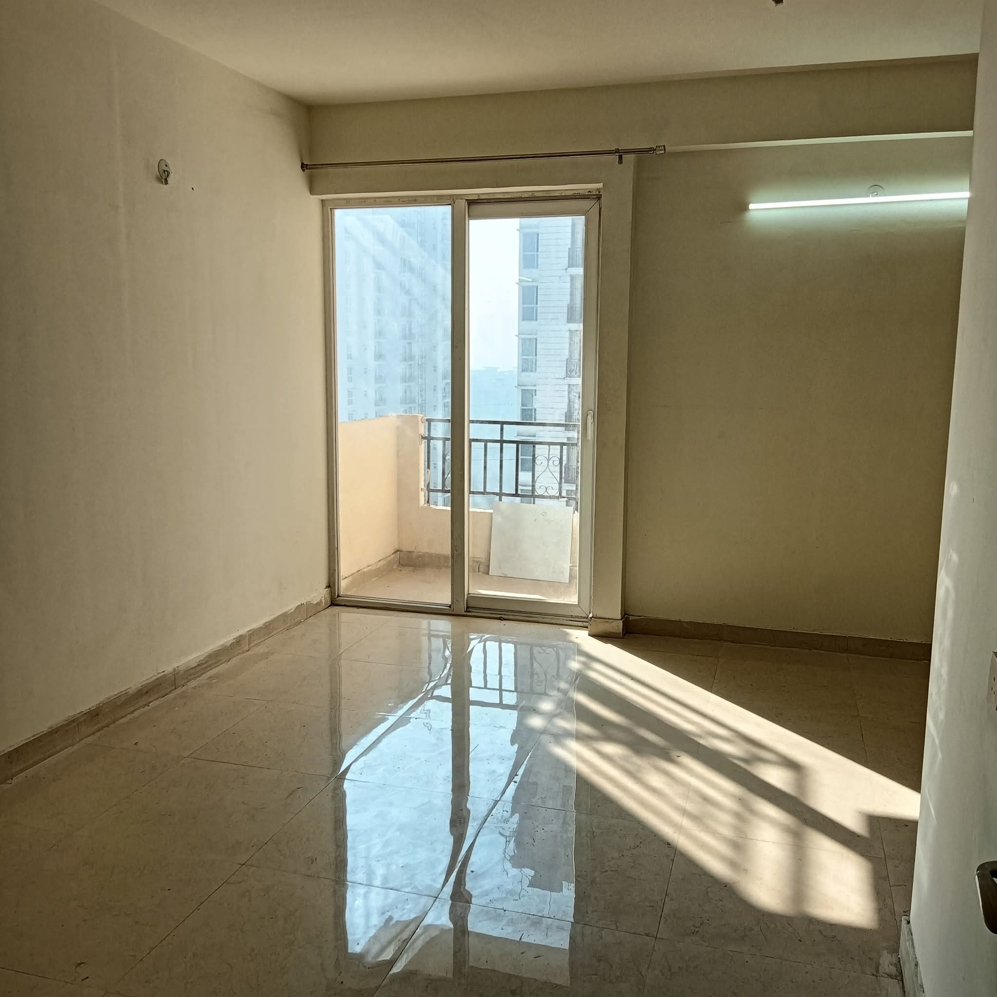 2.5 BHK Apartment For Rent in Signature Global Proxima