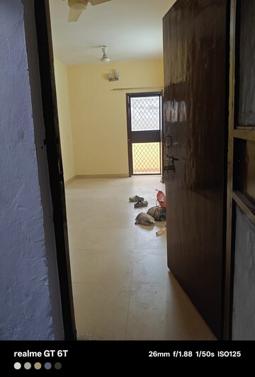 Room in 3 BHK Builder Floor at Kalkaji – for Rent