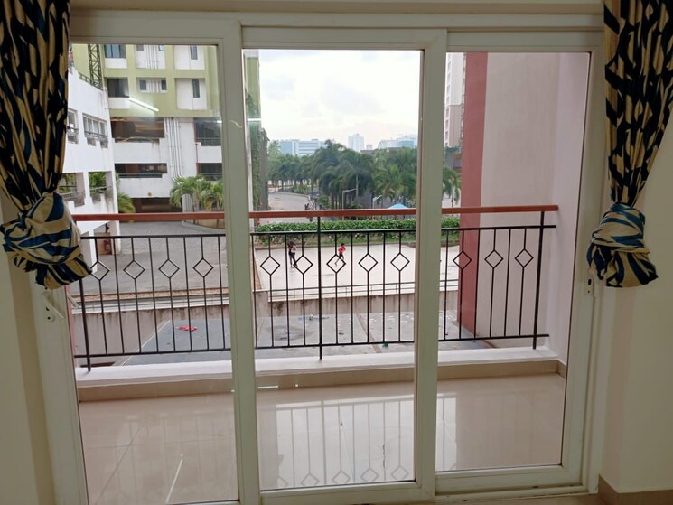 Balcony, rwa-chittaranjan-park-block-r 3 Bedroom 1350 Sq.Ft. Builder Floor In Chittaranjan Park Delhi 8828124