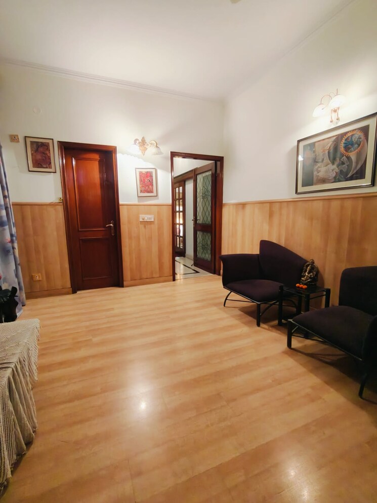 Living Room, rwa-chittaranjan-park-block-r 3 Bedroom 1350 Sq.Ft. Builder Floor In Chittaranjan Park Delhi 8828124