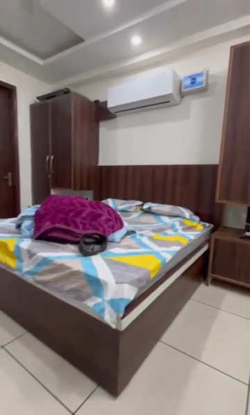 1 RK Apartment For Rent in DLF Pink Town House, Dlf City Phase 3
