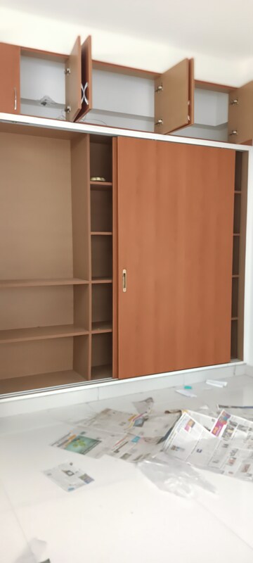 Room in 3 BHK Apartment at Kondapur – for Rent