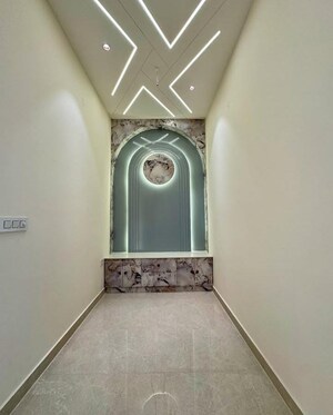 Building Lobby in 2.5 BHK Builder Floor at Sector 30 – for Sale