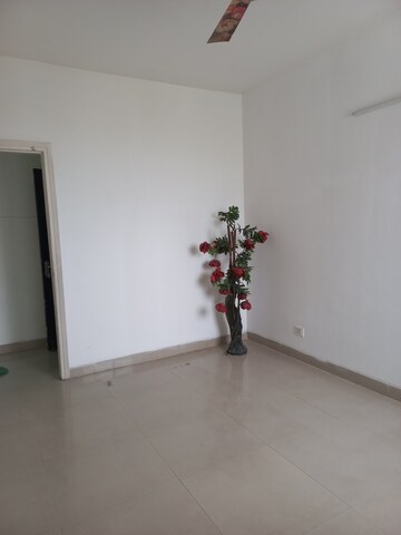 Furnished Amenities in 3 BHK Apartment at Puri Pratham, Sector 84 – for Rent