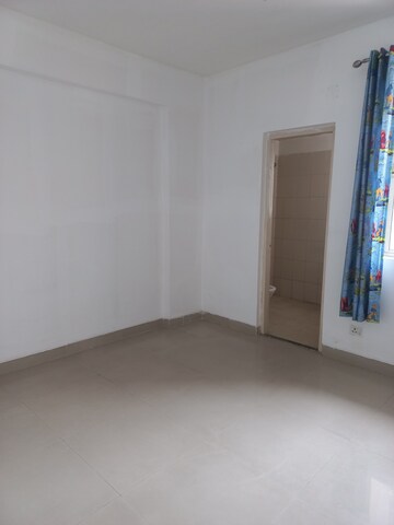 Furnished Amenities in 3 BHK Apartment at Puri Pratham, Sector 84 – for Rent
