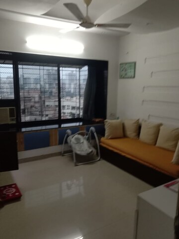Living Room in 3 BHK Apartment at Kandivali West – for Rent