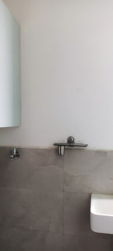 Furnished Amenities in 1 BHK Apartment at Kondapur – for Rent