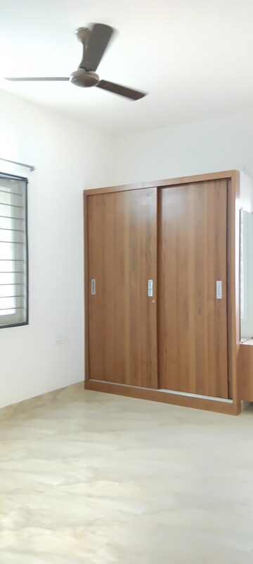 Room in 1 BHK Apartment at Kondapur – for Rent