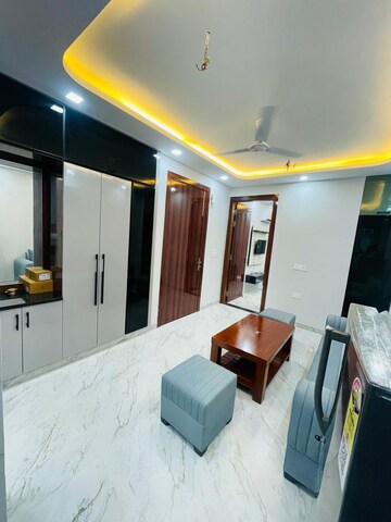 Master Bedroom in 3 BHK Builder Floor at Sushant Lok I – for Rent