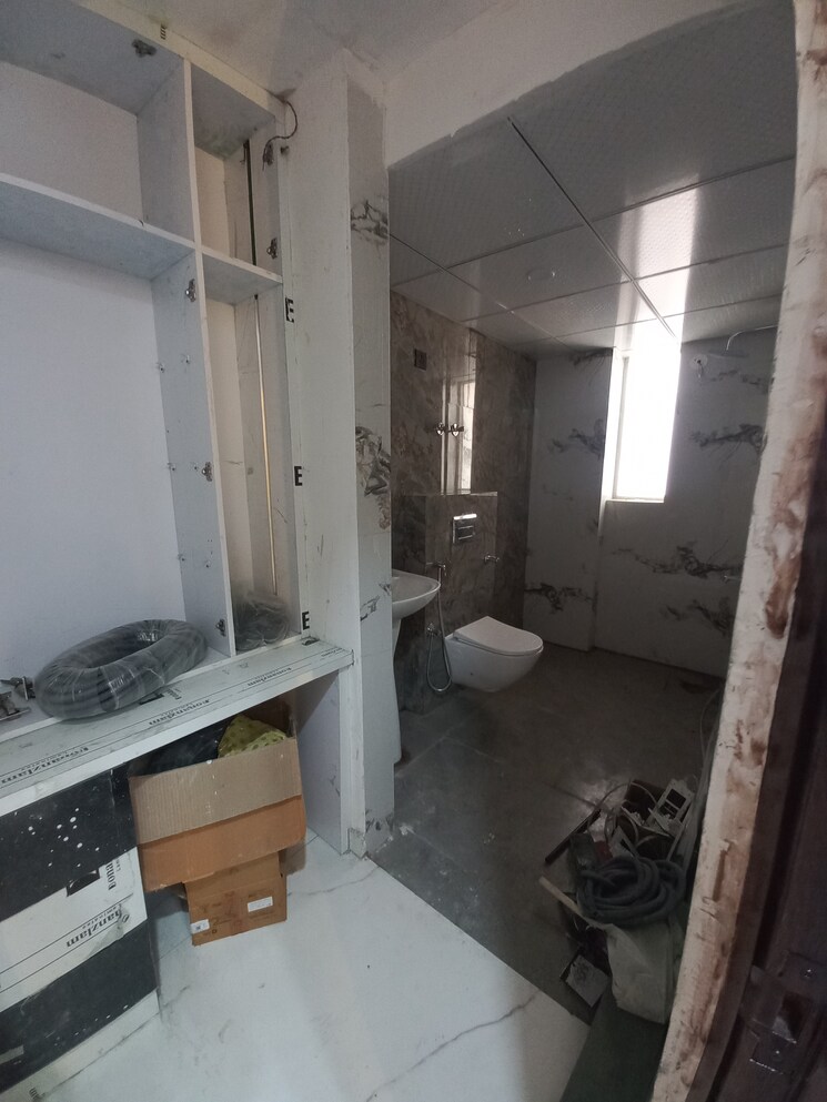 Master Bedroom, shiv-sai-emerald-heights 3 Bedroom 2150 Sq.Ft. Apartment In Sector 88 Faridabad 8828309