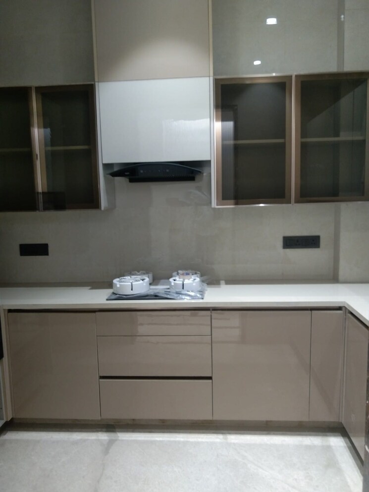 Kitchen, chittaranjan park 3 Bedroom 1450 Sq.Ft. Builder Floor In Chittaranjan Park Delhi 8828332