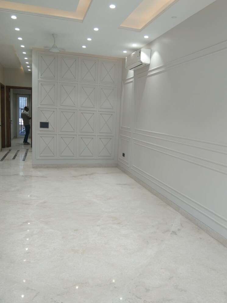 Room, chittaranjan park 3 Bedroom 1450 Sq.Ft. Builder Floor In Chittaranjan Park Delhi 8828332