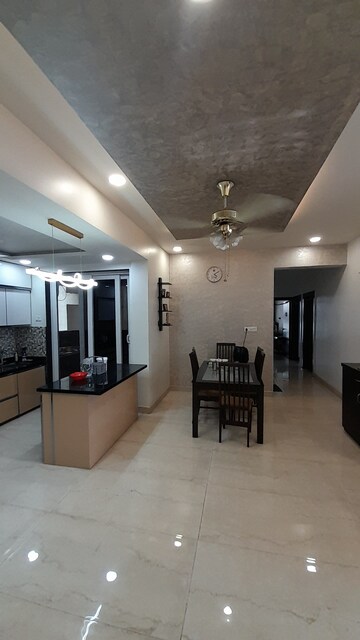 Furnished Amenities in 4 BHK Apartment at Shankar Nagar – for Rent