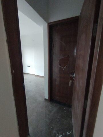 Room in 2 BHK Apartment at Ganga Arcadia, Kharadi – for Rent