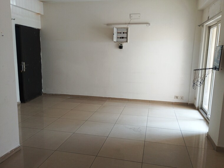 Room, gulshan-vivante 3 Bedroom 2190 Sq.Ft. Apartment In Sector 137 Noida 8828436