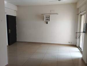 Room in 3 BHK Apartment at Gulshan Vivante, Sector 137 – for Sale