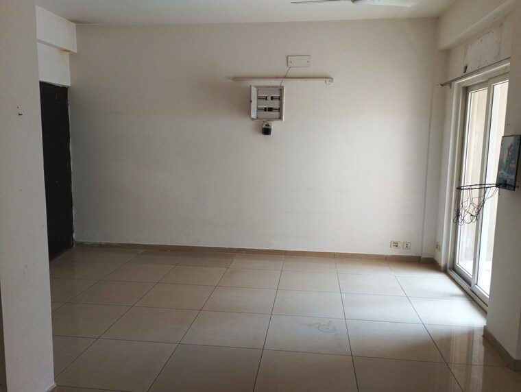 Room, gulshan-vivante 3 Bedroom 2190 Sq.Ft. Apartment In Sector 137 Noida 8828436