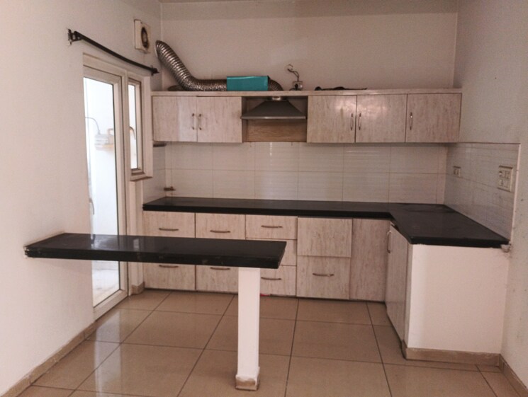 Kitchen, gulshan-vivante 3 Bedroom 2190 Sq.Ft. Apartment In Sector 137 Noida 8828436
